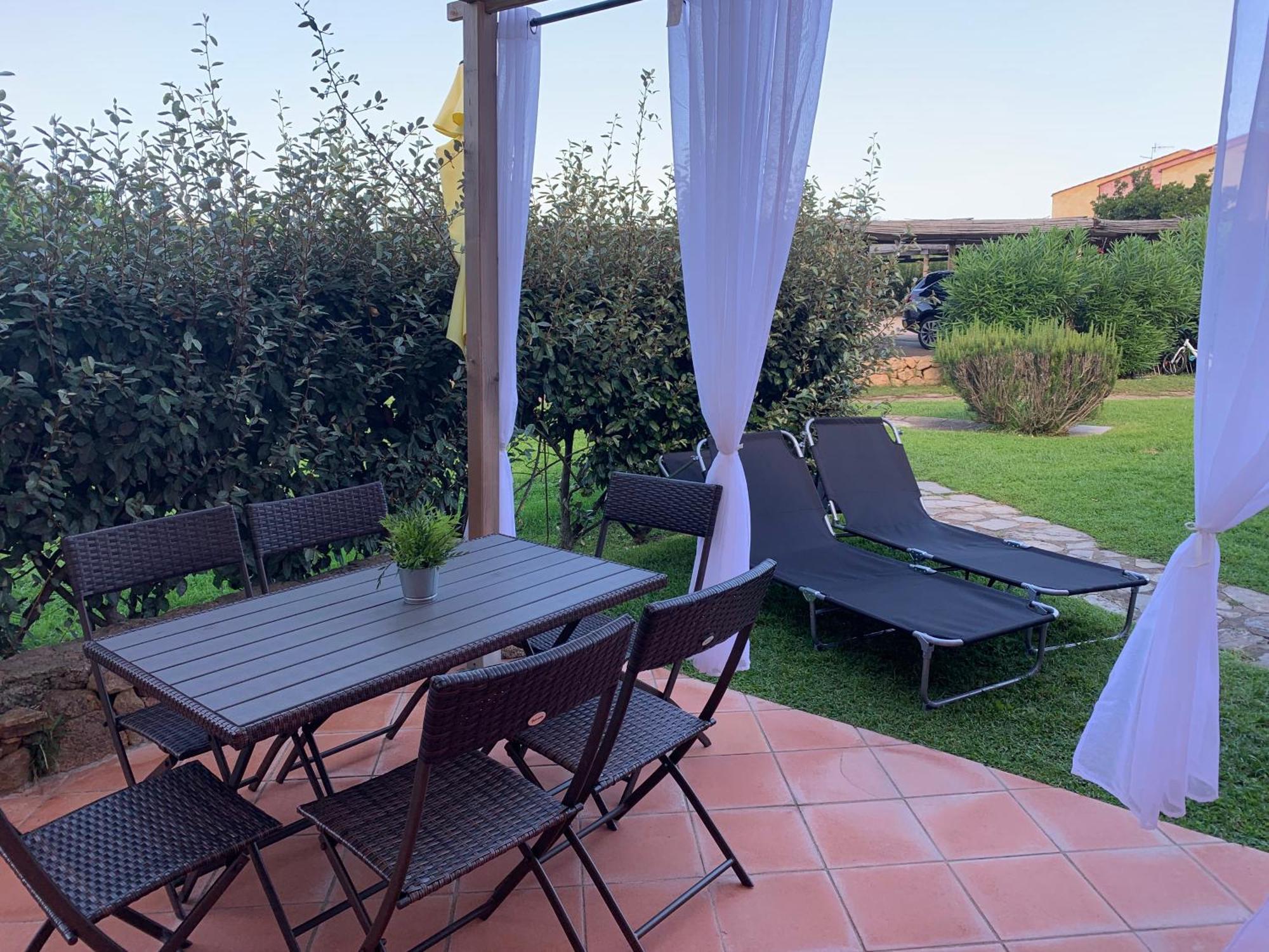 Casa Smeralda: Con Giardino E Vicino Al Mare Punta Molara Extérieur photo